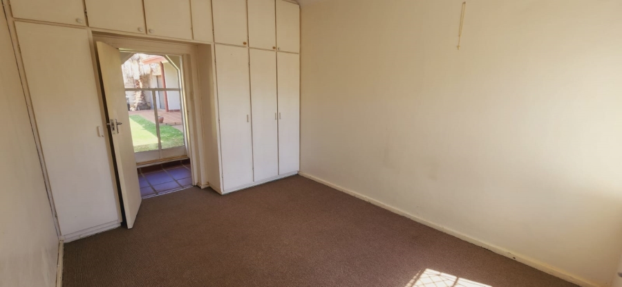5 Bedroom Property for Sale in Potchefstroom North West